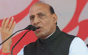 Rajnath Singh to review anti-naxal ops in Nagpur tomorrow
