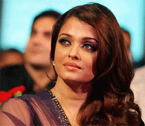 Aishwarya to launch first look of 'Jazbaa' at Cannes