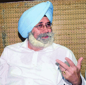 Phoolka quits all AAP posts to devote time to '84 riots cases