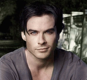 Ian Somerhalder refuses to pose for fans