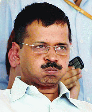 Trust deficit makes Delhi   babus jittery