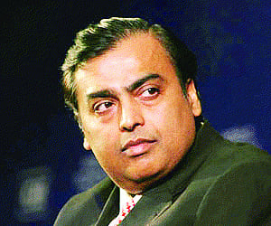 RIl to complete Rs2-lakh cr worth projects; 4G launch by Dec