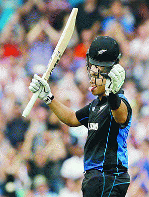 Taylor's ton lifts Kiwis to 398