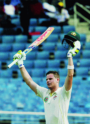 Smith standing tall after Taylor's five-wicket haul