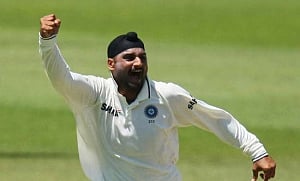 India bowl out Bangladesh, enforce follow-on