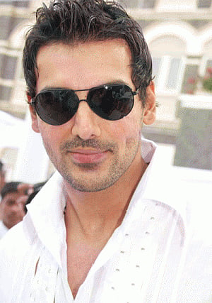 Not planning kids, says John Abraham