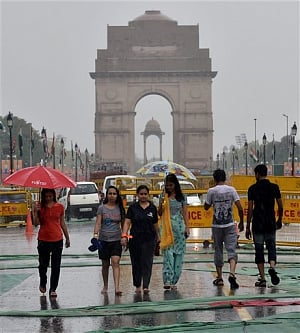 Rains lash Rajpath after International Yoga Day celebrations