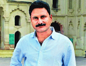 Farooqui in deep water