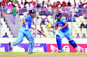 'One series can't make Dhoni bad'