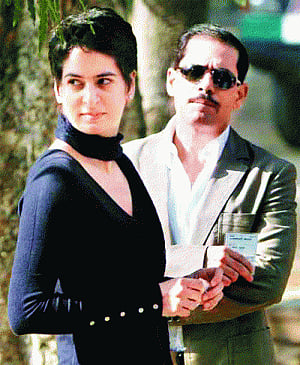 Cong on defensive as laMo reveals meet with Priyanka