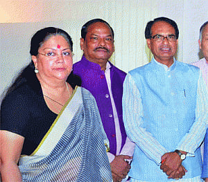Raje attends NITI  meet; but no parleys  with PM, BJP chief