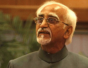 VP Ansari replies to RTI query on Yoga Day within two days