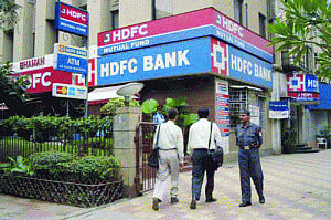HDFC Bank breaches RBI limits  on loans to Reliance Industries