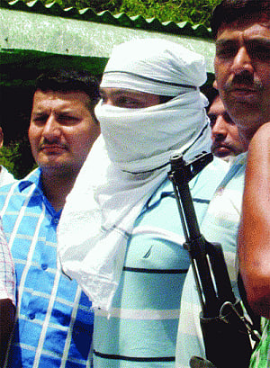 Wanted gangster nabbed from Dwarka