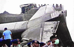 116 feared dead in Indonesia plane crash