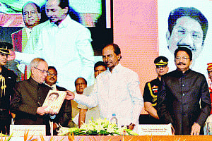 love thy neighbour: Prez to warring AP, Telangana