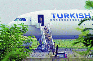 lipstick bomb scare grounds Turkish aircraft at IGIA