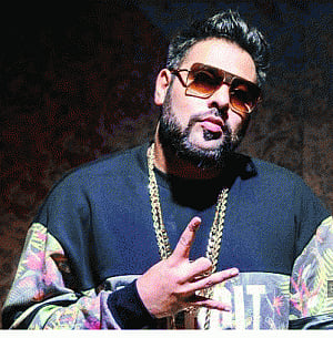 Rapper Badshah releases Velfie for 'DJ waley babu'