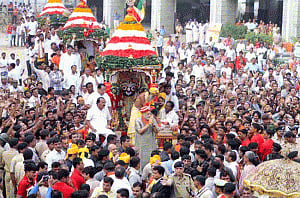PM wishes people on Eid, Rath Yatra