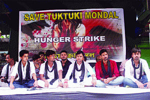 Tuktuk Mondal returns, cops tell different story