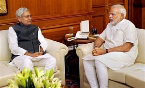 Nitish asks Modi to withdraw his 'DNA' remark