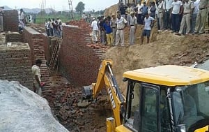 11 workers killed in wall collapse at Haryana construction site