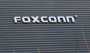 Foxconn to invest $5 bn in M'shtra, gets 1,500 acres for plant
