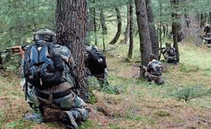 Pak again violates ceasefire
