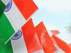38,000 attend US parade to mark I-Day
