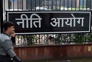 NITI Aayog offers 30% hike over PlanComm pay to attract talent