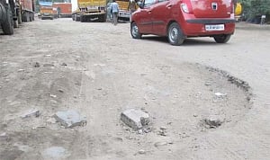Encroachment and bad roads sprout pain for Transport Centre, Punjabi Bagh