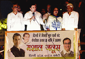 Rahul marches with Cong workers against water, power shortage