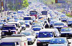 Report suggests ways to decongest city