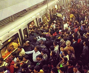 Odd-Even: 2 lakh more passengers take Metro on first Monday