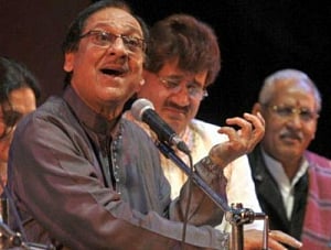 Ghulam Ali plans Mumbai visit, all eyes on Shiv Sena