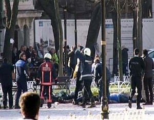 Ten killed in blast in Istanbul's tourist heart