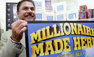 Indian-American gets USD 1m for selling record jackpot ticket