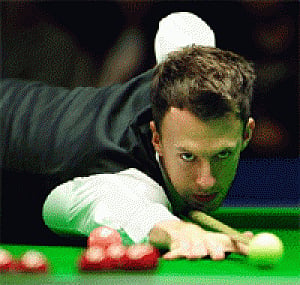 Trump, Bingham reach semifinals at snooker Masters