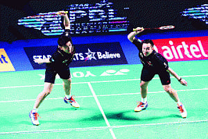 Delhi lift PBl crown