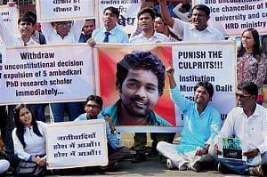 Student's suicide: No let up in protest at Hyderabad varsity