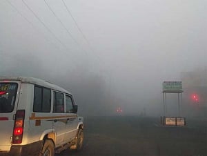 Dense fog blankets Delhi; disrupts flight, train services