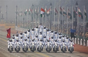 Army motorcyclists leave R-Day parade audience spellbound