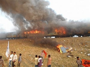 AP: Kapu quota stir turns violent; train, police vehicles set afire
