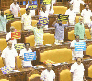 Stormy start to Ker Assembly session; lDF boycotts address