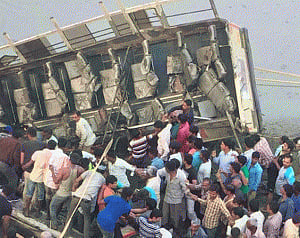Death toll in Navsari bus mishap rises to 41