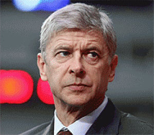 Neville has no credibility as manager: Wenger