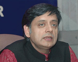Make in India and hate in India cannot go together: Tharoor