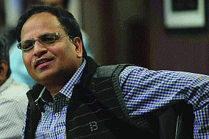 Minister promises to construct 10 elevated corridors in years