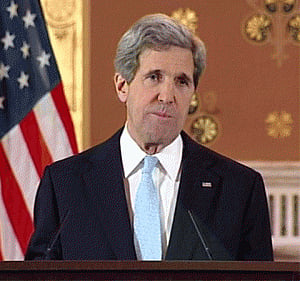 Kerry says Syrian war should be settled on political track
