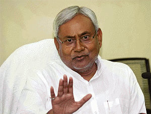 Nitish denies calling Ishrat Jahan 'daughter of Bihar'